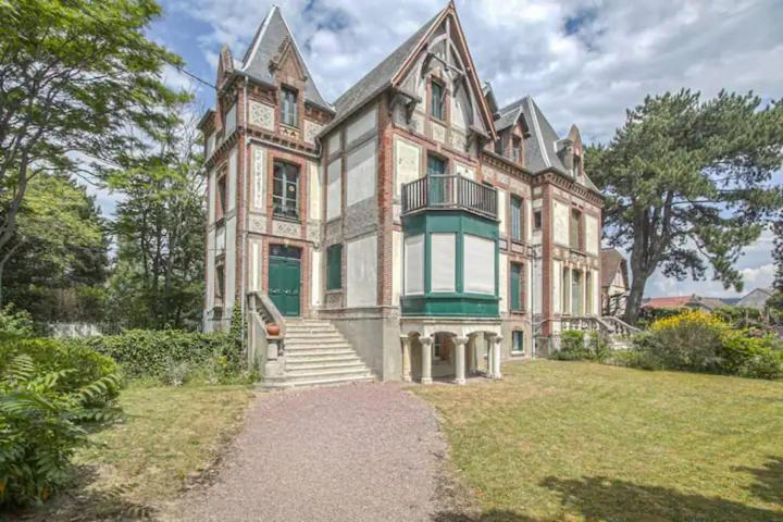 Magnifique F2 En Plein Centre Apartment Cabourg Bagian luar foto